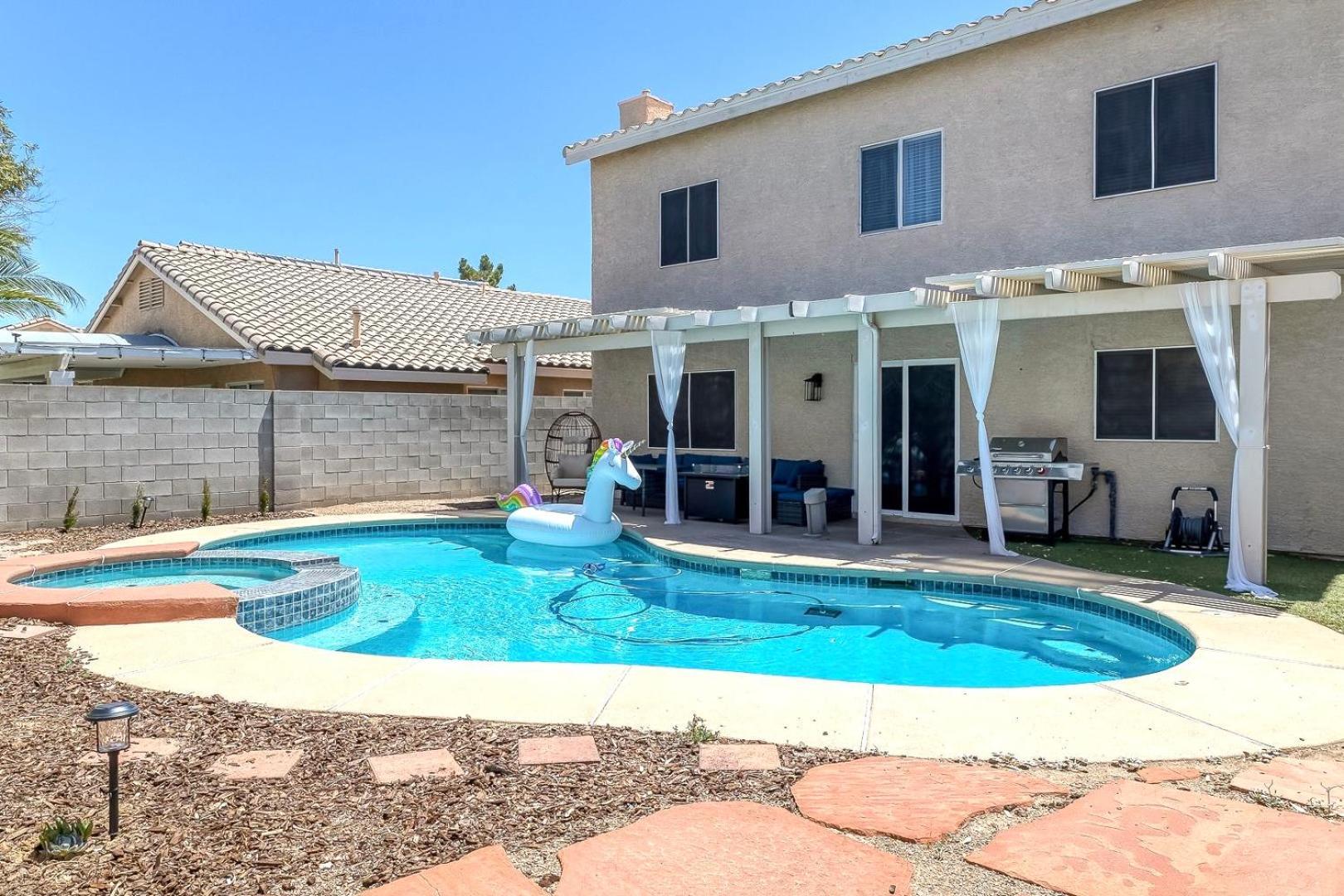 Modern Home In Las Vegas Near Strip With Pool And Jacuzzi Exteriör bild